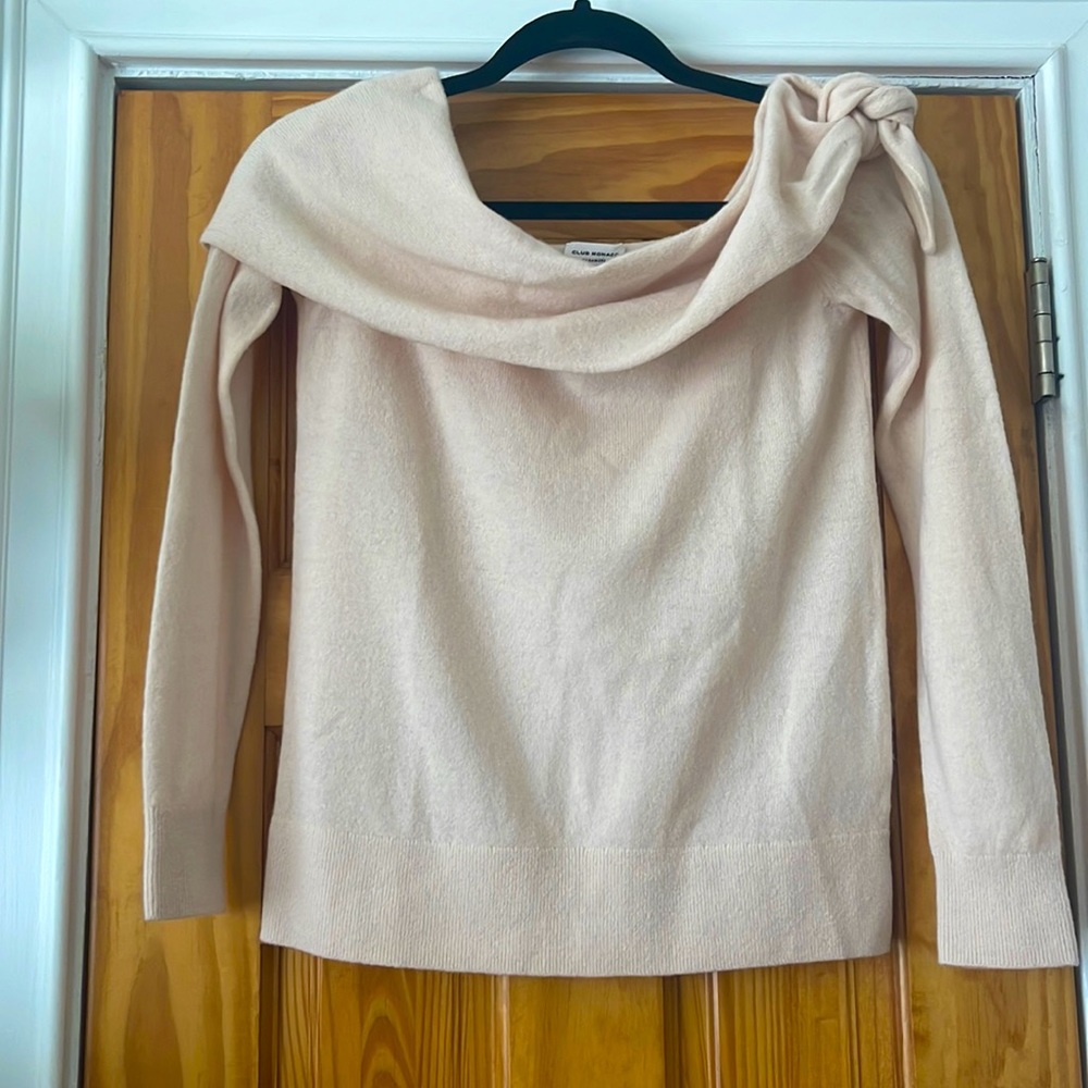 Club Monaco Cashmere Off the Shoulder Sweater in Pale Pink (Size Xs/Tp)
